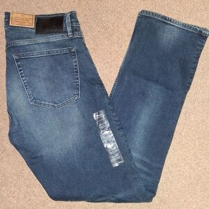 Polo by Ralph Lauren Varick Slim Straight Performance Denim